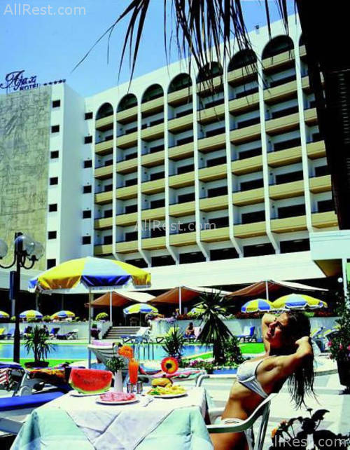 Ajax Hotel 6